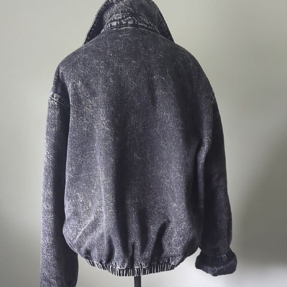 RSQ Mens Washed Cropped Denim Jacket - Picture 11 of 11